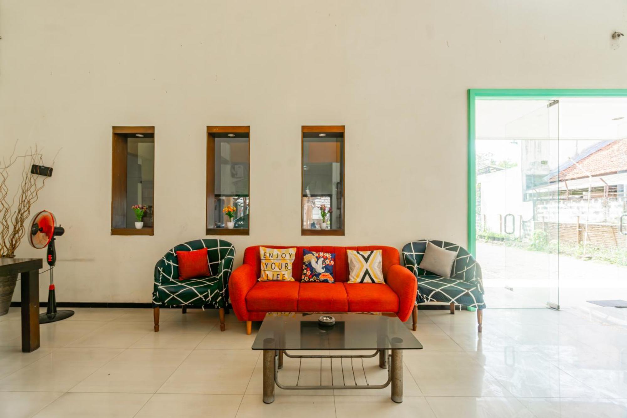 Oyo Bunga Matahari Guest House And Hotel Batu  Ngoại thất bức ảnh